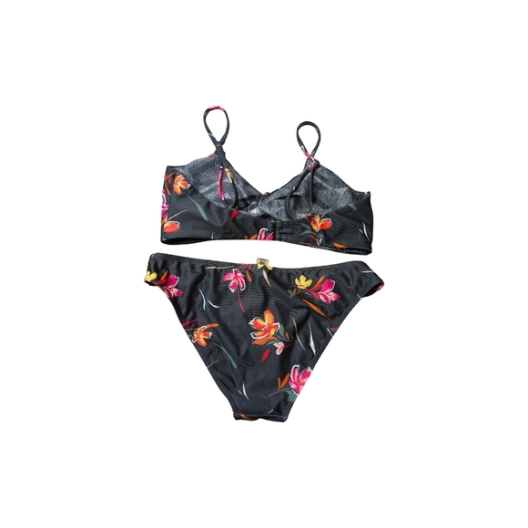 2/$25-Quintsoul Floral Bikini Twist Top Adjustable Straps & Low-rise Bottoms - Picture 6 of 15